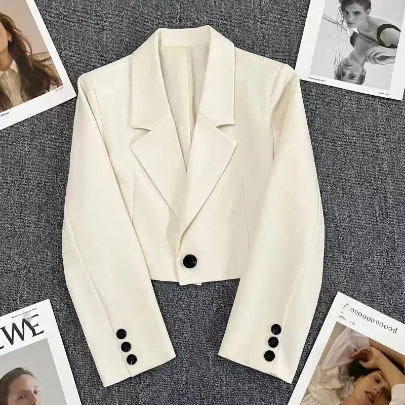 CoreMuse Crop Blazer