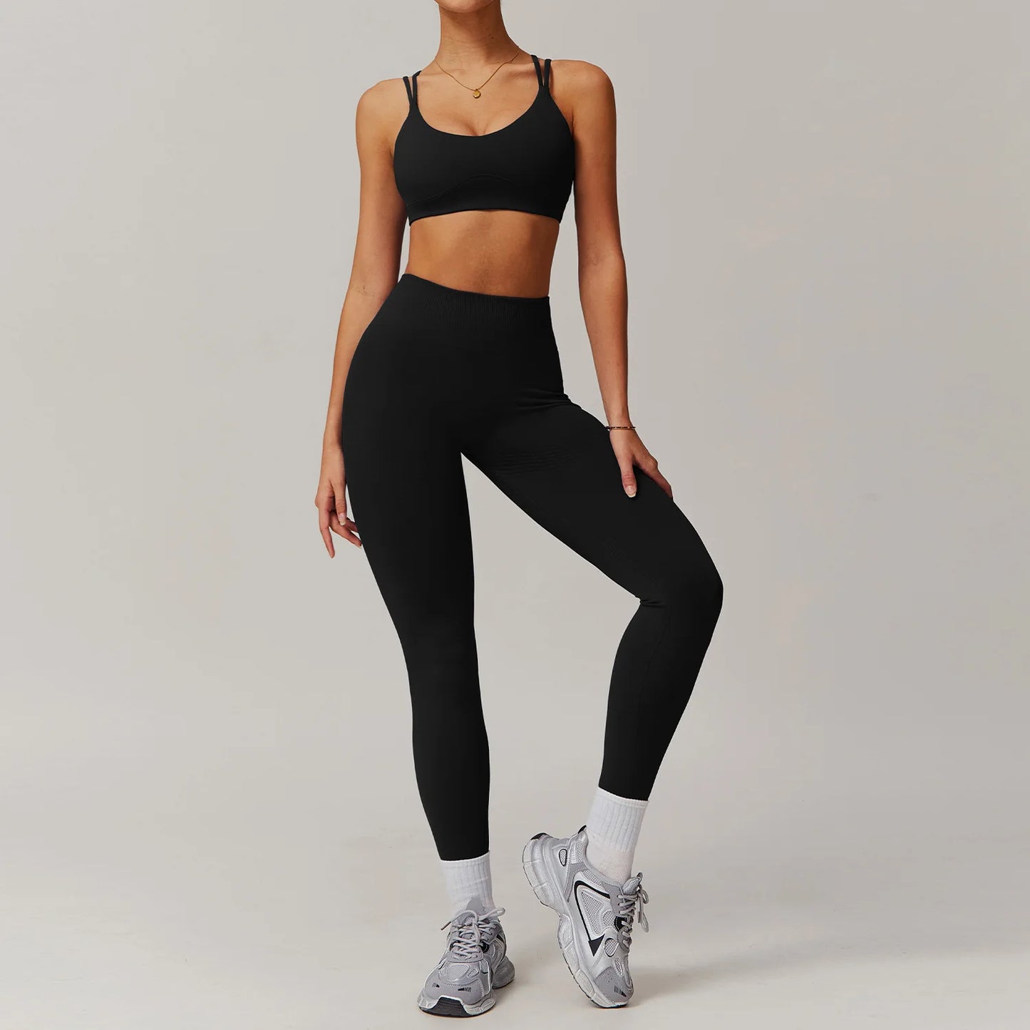 FlexMuse SculptFlow Set – Seamless Sports Bra & High-Waist Leggings or Shorts